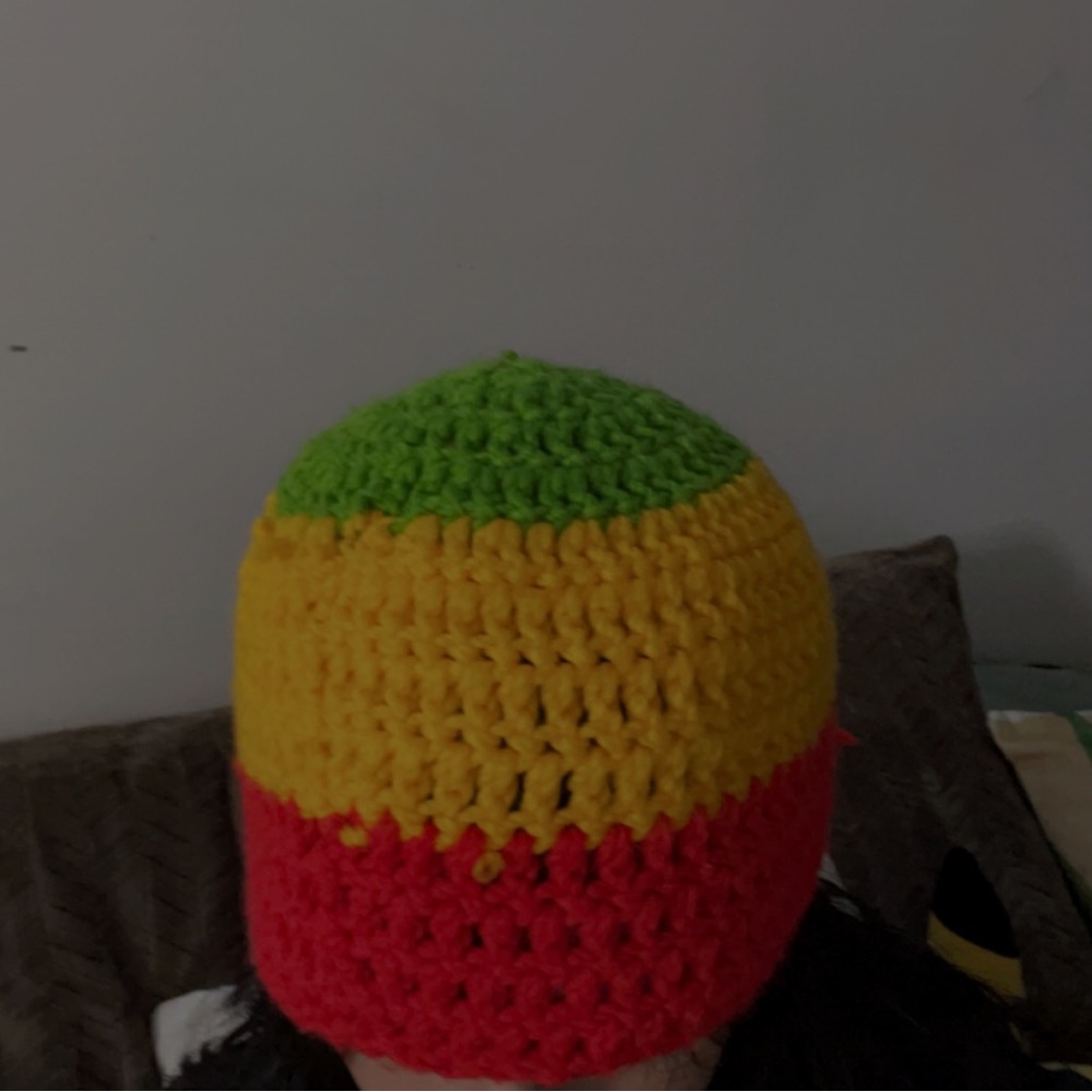 Hand crochet RASTA HAT - Picture 2 of 3